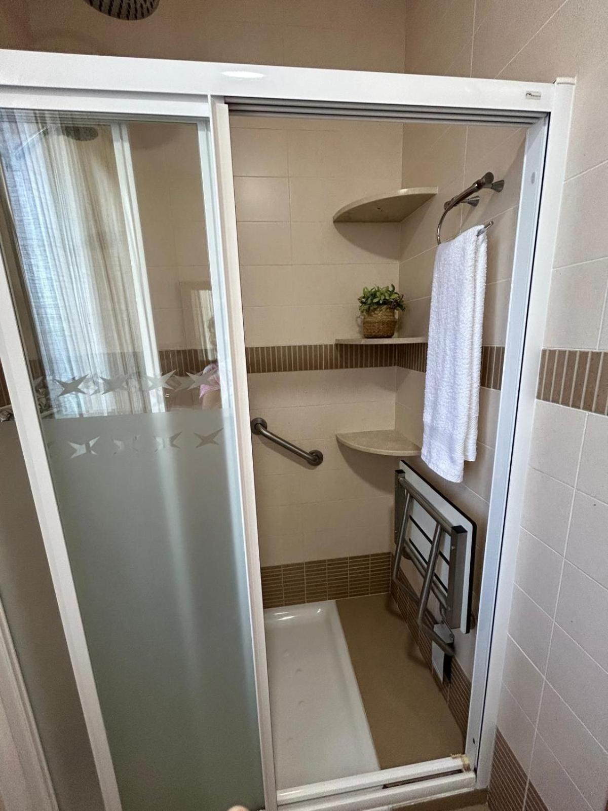 Habitacion Independiente Cerca Del Mar Málaga Dış mekan fotoğraf