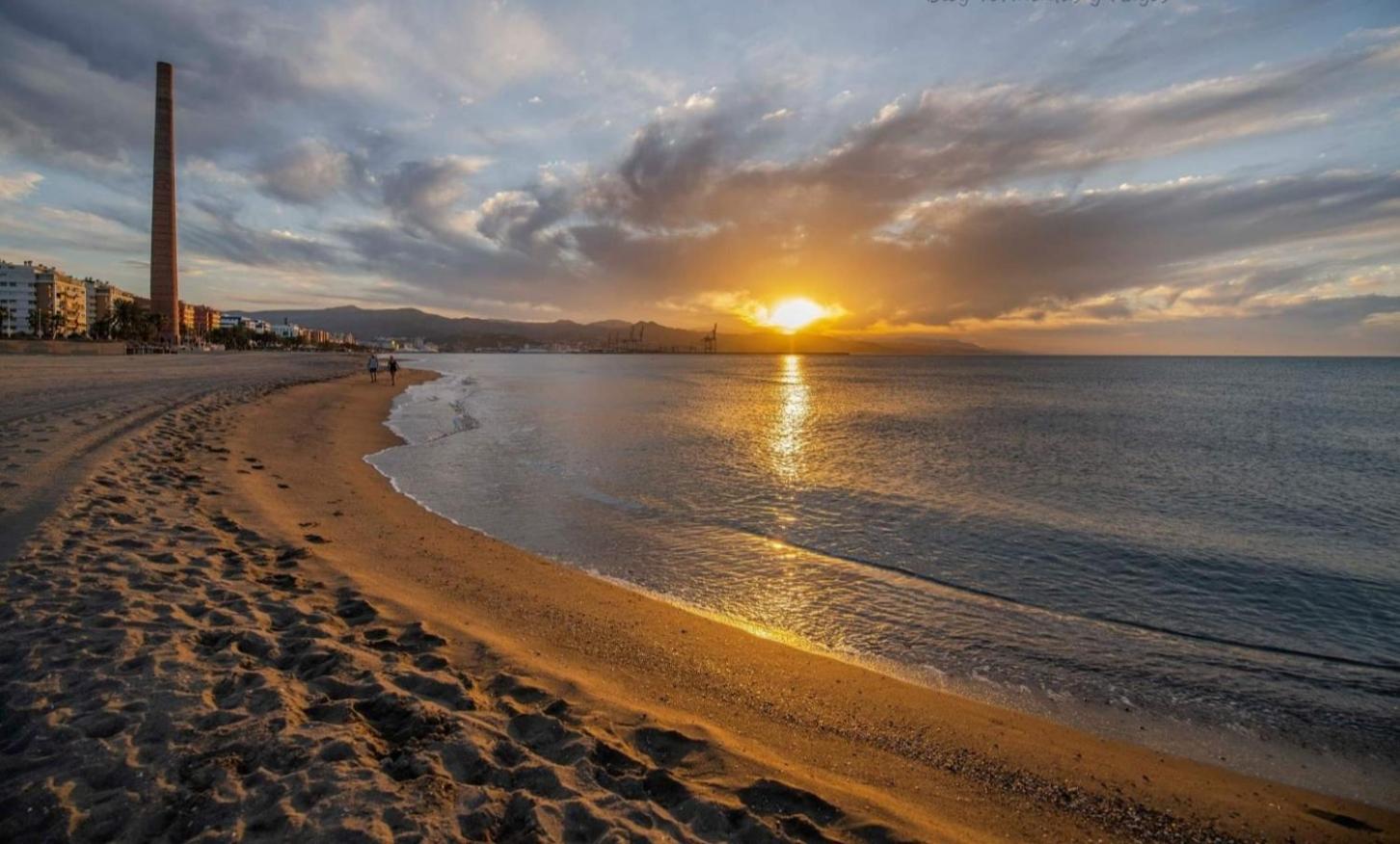 Habitacion Independiente Cerca Del Mar Málaga Dış mekan fotoğraf